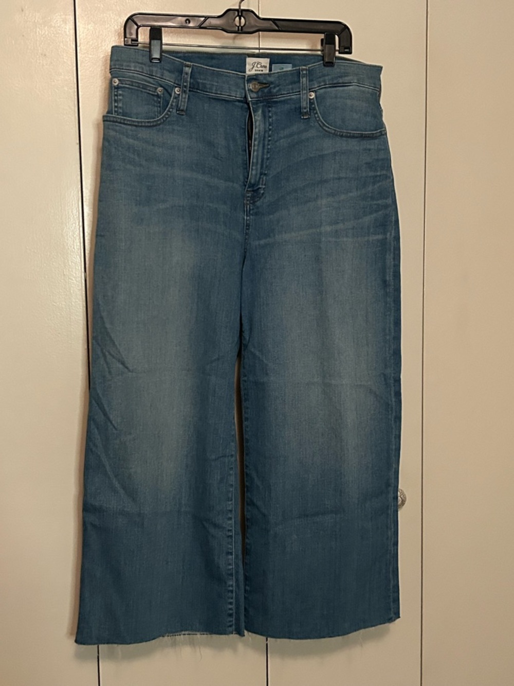 J. Crew Slim Wide Leg Women’s  Cropped Jeans in Medium Blue